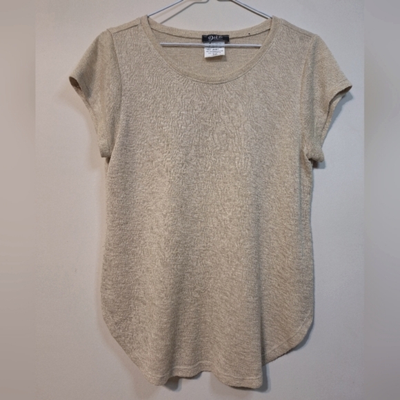 devia Tops - 🇨🇦  DéVia collection small rayon blend shortsleeve lightweight knit tan top